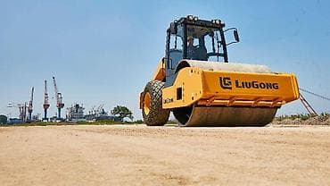 01: Новый одновальцовый грунтовый виброкаток LiuGong CLG6116E 2024 года — 3