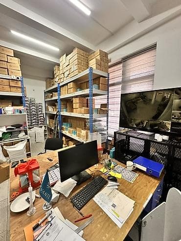 же панфилов: Аренда офисов, 200 м², В бизнес центре, 1 линия, С отдельным входом, С отдельным сан узлом — 2