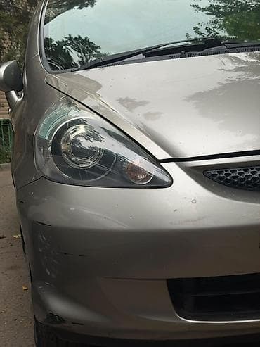 Honda Fit: 2005 г., 1.5 л, Бензин, Хэтчбэк — 1