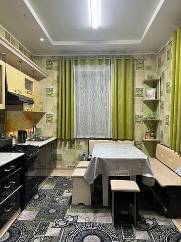 срочно продаю дом ак босого: Просторный дом с лестницей на второй этаж, полностью меблирован и — 3