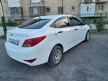 Транспорт: Hyundai Solaris: 2015 г., 1.6 л, Автомат, Бензин, Седан — 5