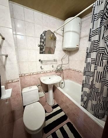 3 комнаты, 58 м², 4 мкр 104 серия, 2 этаж