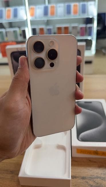 корпус айфон: IPhone 15 Plus — 9