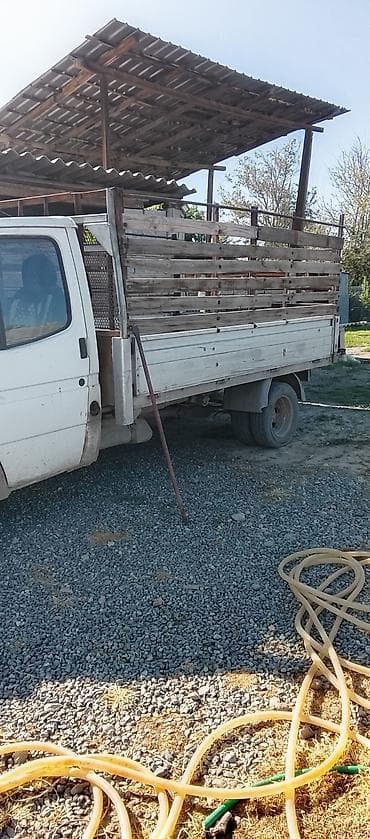 мерседес бенз спринтер грузовой: Легкий грузовик, Ford — 1