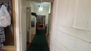 Куплю дом: 🏡 Продаётся большой 4-комнатный дом в районе Маяк 📍 Участок — 7 соток — 10