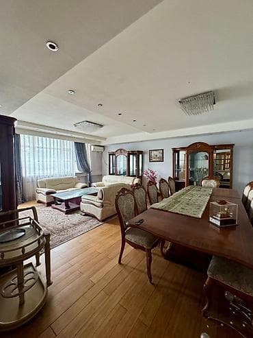 red centr: 4 комнаты, 203 м², Индивидуалка, 3 этаж — 5