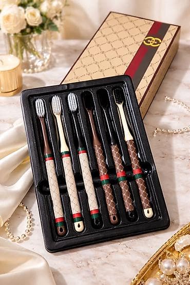 товары новогодние: Набор средств для ухода за полостью рта из Кореи и Китая. В — 5