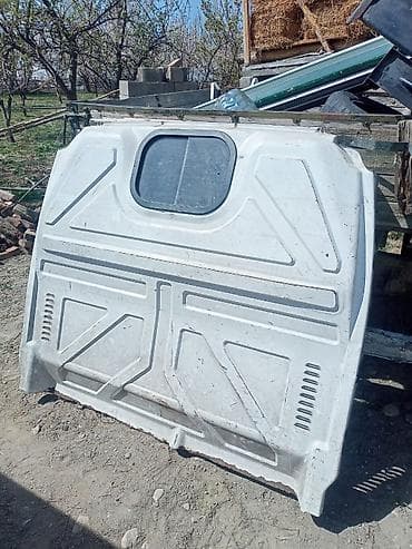 Задняя дверь/крышка кузова с остеклением для фургона/микроавтобуса. -