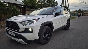 mini jack: Toyota RAV4: 2019 г. — 3