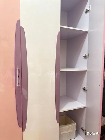 Стол жана отургуч комплекттери: Шифоньерлер, кийидер үчүн шкафтар, Колдонулган, Түз, ЛДСП — 1