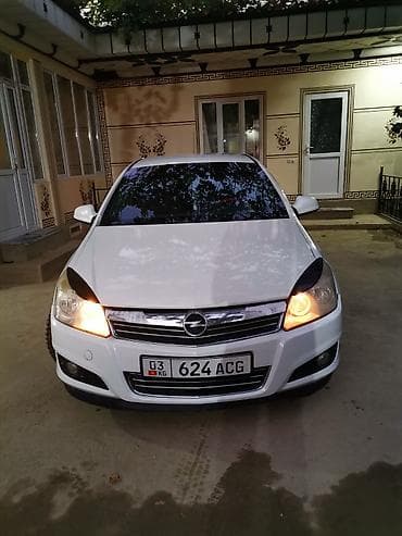 oz future: Opel Astra: 2011 г., 1.6 л, Механика, Бензин, Седан — 5