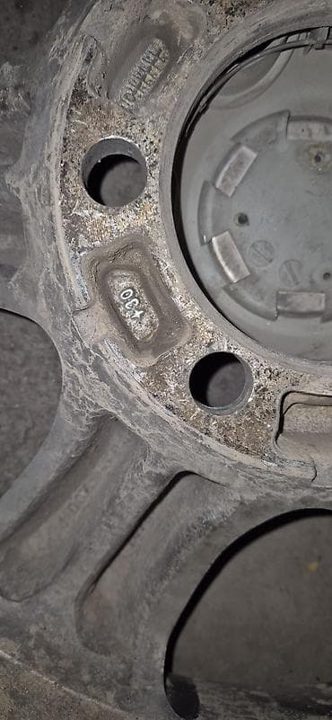 kia ev6: Литые Диски R 17 Toyota, Комплект, отверстий - 6, Б/у — 2