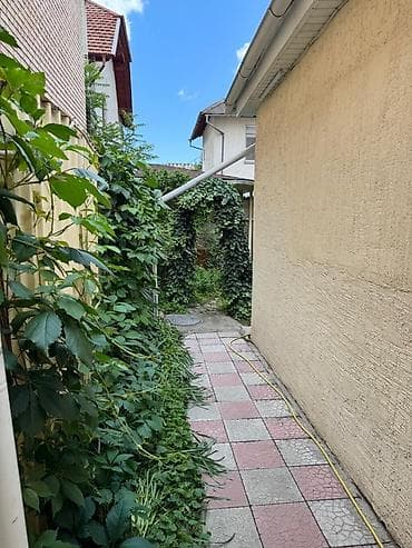 село боконбаева: Сдаётся уютный дом в аренду 🏡 В доме: — 2 комнаты — кухня — ванная — 3