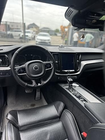 volvo 2018: Volvo XC60: 2021 г., 2 л, Автомат, Бензин, Кроссовер — 10