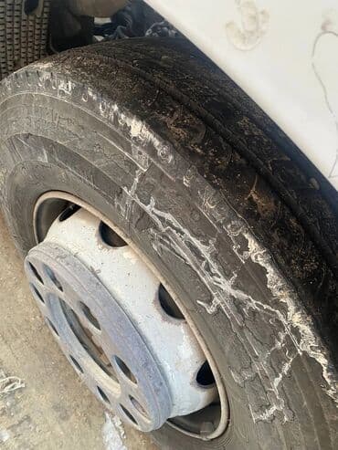 дом на колесах купить бу: Тягач, Mercedes-Benz, 2013 г., Шторный — 10