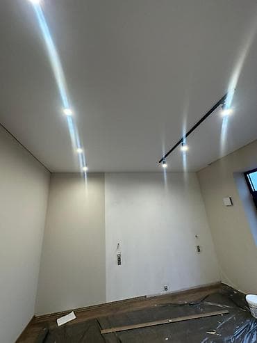 электрик люстра: Натяжной потолок Матовое Монтаж — 4