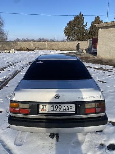 бар авто: Volkswagen Passat: 1988 г., 1.8 л, Механика, Бензин, Седан — 7