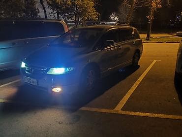 b class: Honda Odyssey: 2003 г., 2.4 л, Автомат, Бензин, Универсал — 4