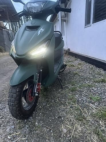 полуавтомат без газа: Тип скутера 150 куб. см, Бензин, Новый — 2