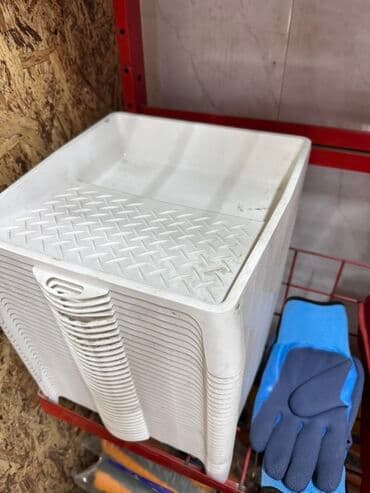 Набор белых пластиковых лотков для краски. Подходят для малярных работ at lalafo.kg Набор белых пластиковых лотков для краски. Подходят для малярных работ