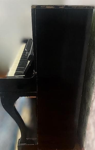 пианино ош: Пианино классический чёрный б/у - Габариты ориентировочно: высота — 1