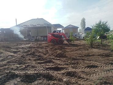мишка аренда: Сдаю Мини (Бобкат) погрузчик, 800 тонн, 3 куб.м, Почасово — 9