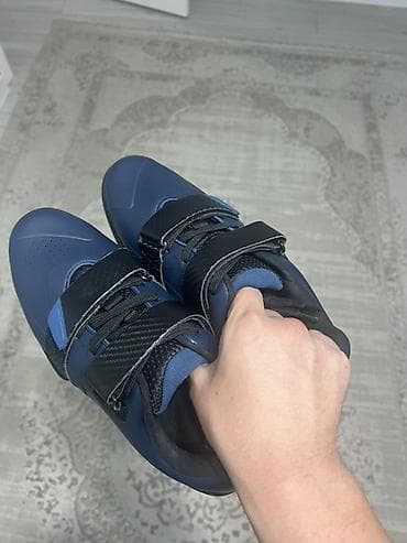 Жеке буюмдар: Эркектердин кроссовкасы, 42, Жаңы, түсү - Көк, Акысыз жеткирүү — 2