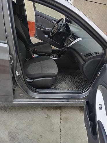 салярис хюндай: Hyundai Solaris: 2013 г., 1.6 л, Автомат, Седан — 3