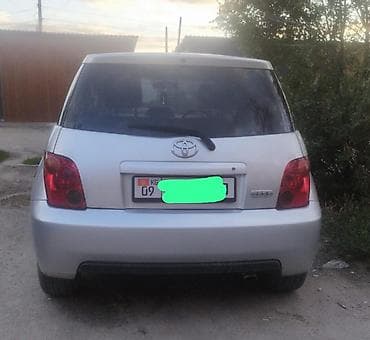 sprinter 2010: Toyota Ist: 2002 г., 1.5 л, Автомат, Хэтчбэк — 2