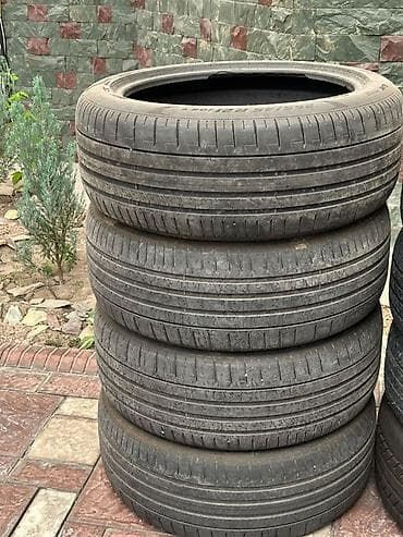 17: 265/45 R21 Комплект автомобильных шин Michelin Primacy 3. На фото — 1
