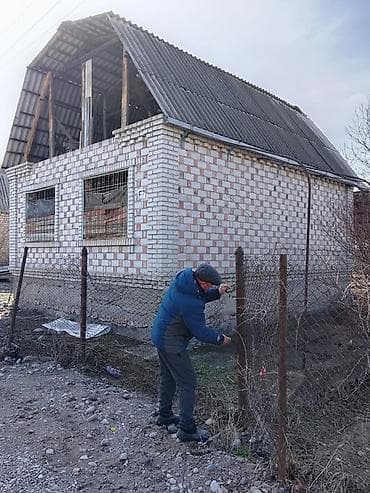 молульный дом: Продаётся дачный участок с кирпичным домом и хозяйственными — 2