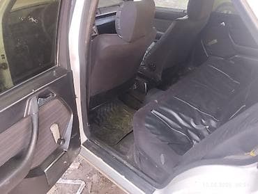 dodge chalanger: Mercedes-Benz W124: 1989 г., 2.3 л, Механика, Газ, Седан — 6