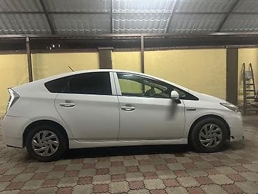 миша: Toyota Prius: 2010 г., 1.8 л, Автомат, Гибрид, Седан — 10