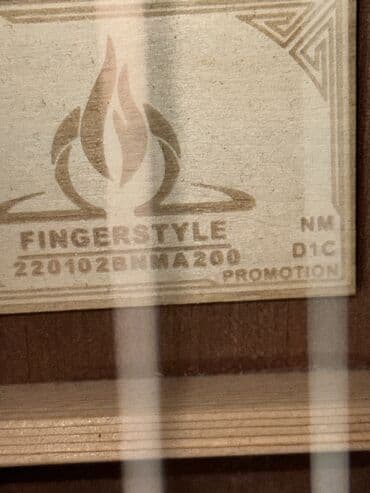 настольный микрофон: Продаю. Акустическая гитара kepma. Размер 41. В комплекте чехол — 7