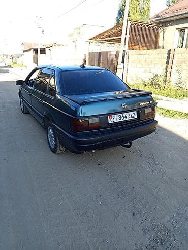 devo matiz: Volkswagen Passat: 1988 г., 1.8 л, Механика, Бензин, Седан — 1