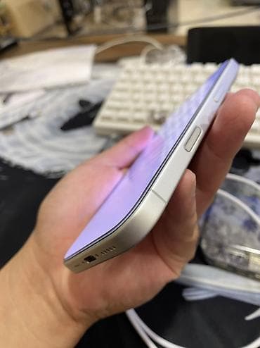 ipad 8th: IPhone 17, Б/у, 256 ГБ, Белый, Защитное стекло, Чехол, Кабель, 100 % — 6