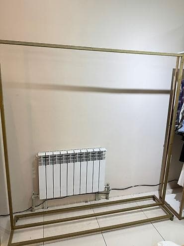 манекен ноги: Кронштейн Для одежды, Материал: Металл, Лофт, Б/у — 2