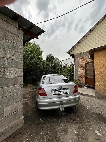 заднего бампера: Toyota Avensis: 2001 г., 1.8 л, Автомат, Бензин, Седан — 2