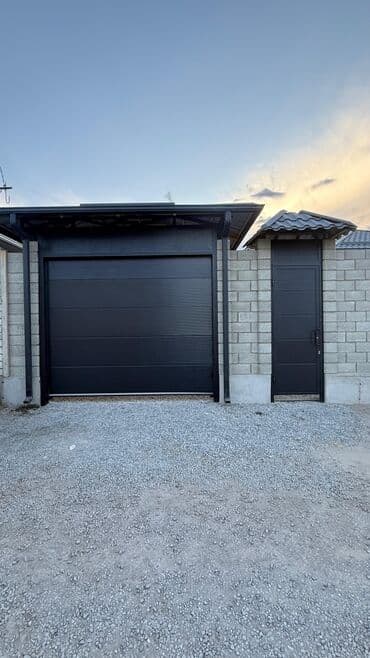 ворота с пультом: – Жогору көтөрүлөт — орун үнөмдөлөт – Кооз жана бекем көрүнүш — — 22