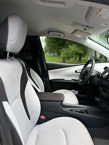 Toyota Prius: 2019 г., Автомат, Гибрид, Хетчбек