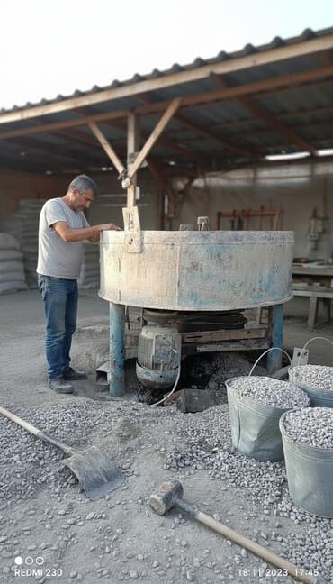 мишалка бетонный: Бетономешалка Принудительная, Большая (более 300 л) — 1