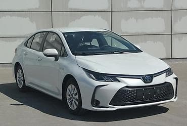 Toyota Corolla: 2023 г., 1.8 л, Вариатор, Гибрид, Седан