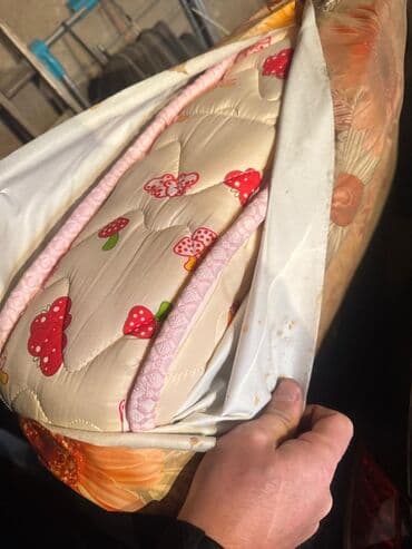 Диваны: Детская кроватка белого цвета с ящиком с ортопедический детский — 9