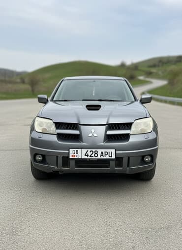 Mitsubishi Outlander: 2005 г., 2 л, Механика, Бензин, Кроссовер