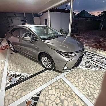 genezis g80: Toyota Corolla: 2021 г., 1.8 л, Вариатор, Гибрид, Седан — 2