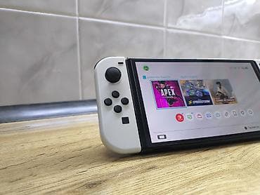 Nintendo Switch: Продаю Nintendo switch Oled
Без комплекта 
Состояние хорошее — 2
