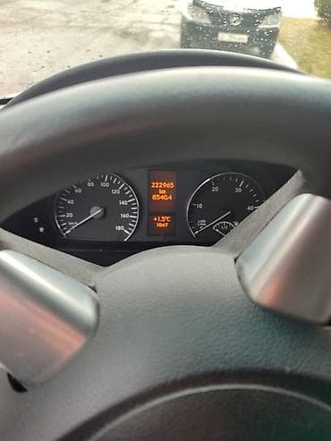 rx 2016: Легкий грузовик, Mercedes-Benz — 6