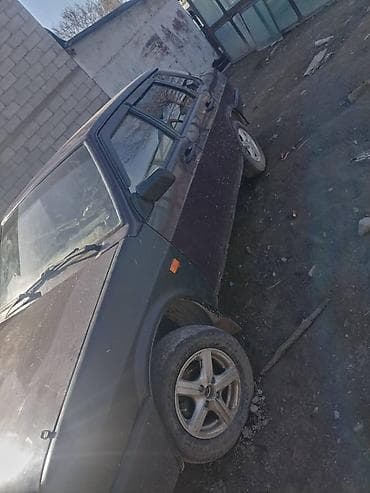 аудио системы: ВАЗ (ЛАДА) 21099: 1999 г., 1.5 л, Механика, Бензин, Седан — 1