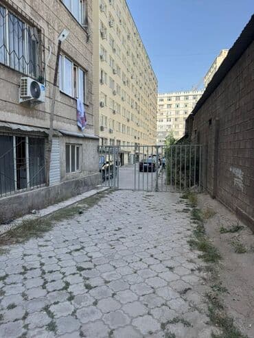 2 bedroom: 2 комнаты, 38 м², 106 серия улучшенная, 1 этаж, Косметический ремонт — 1