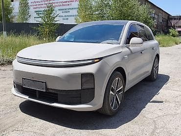 диспы: Lixiang L6: 2024 г., 1.5 л, Автомат, Гибрид, Кроссовер — 1